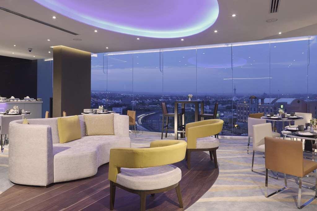 Hs Hotsson Hotel Silao Restoran fotoğraf